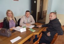 Демосу приступила три одборника у Котор Варошу